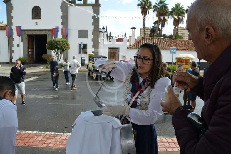 Imagen de la degustación de leche de gofio en una edición anterior/TA.